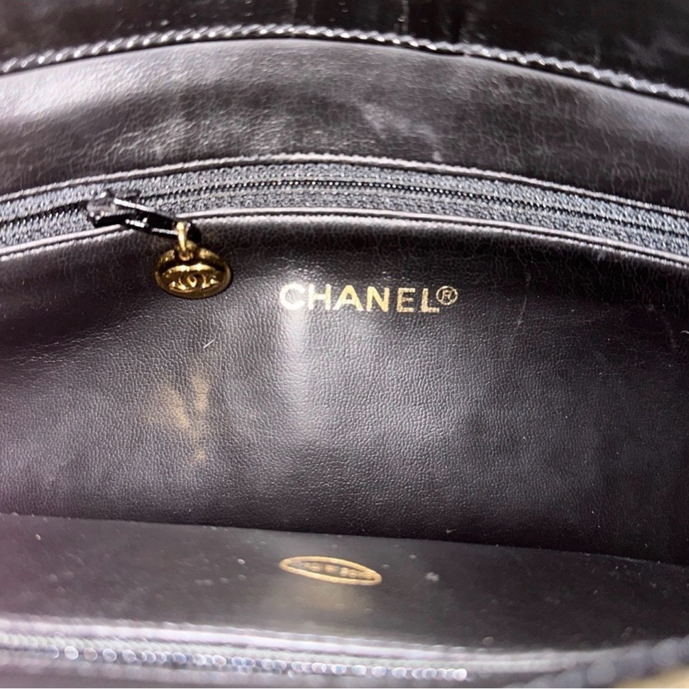 Chanel Vintage Black Patent Leather Chain Tote Shoulder Bag - Picture 10 of 12